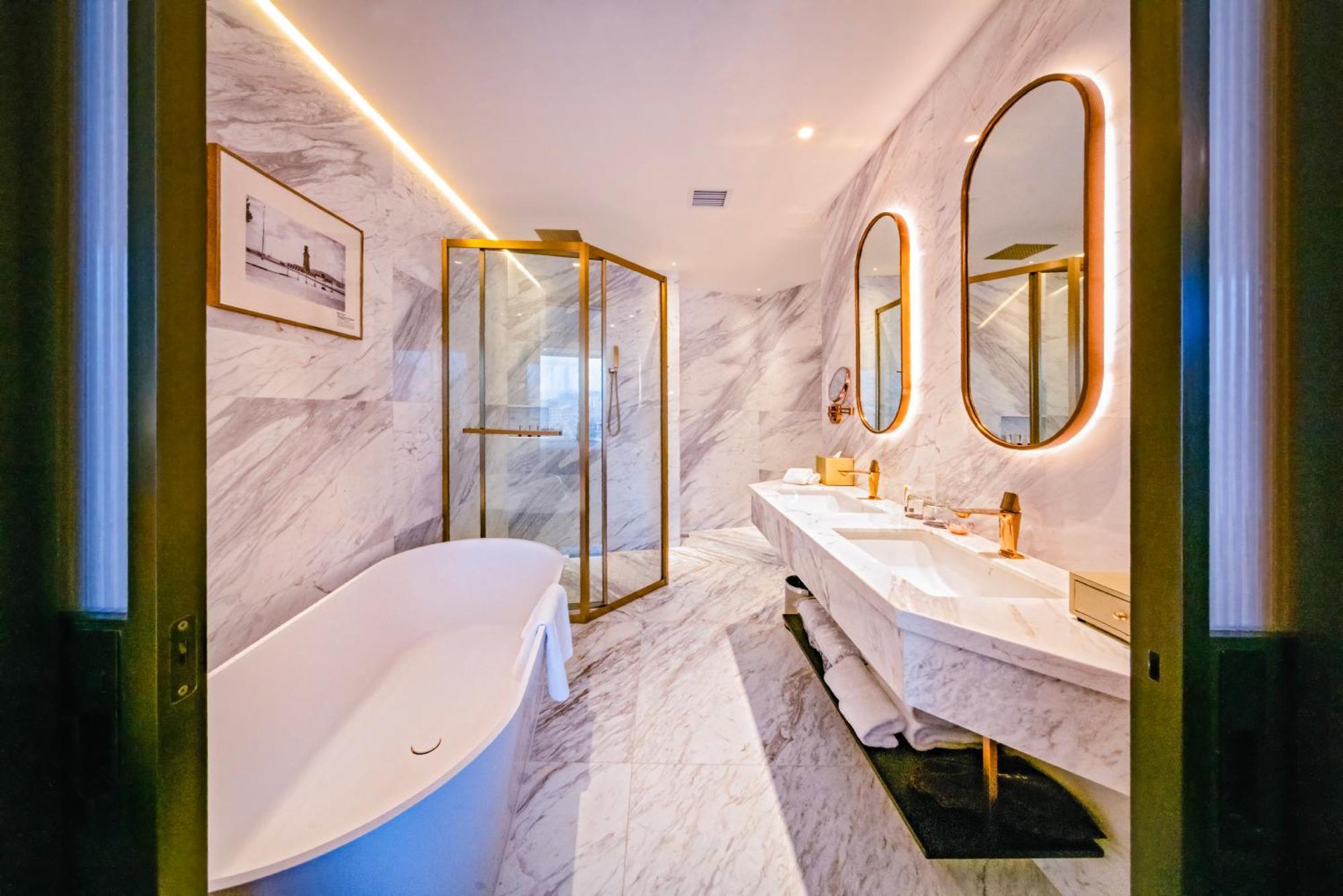 Yoho Treasure Island Hotel Macau Exterior photo